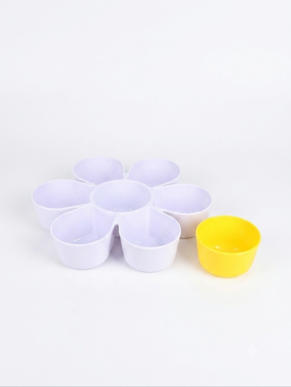 Daisy Chips & Dip Serving Tray with Yellow Center Bowl - Picture 4 of 6